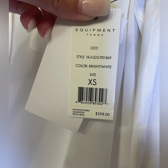 Equipment Femme White Silk Blouse Brand NEW! - Picture 5 of 11